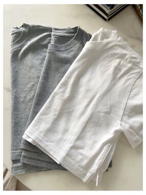 X Karla basic cropped t shirt bundle 2 grey and white size s/m